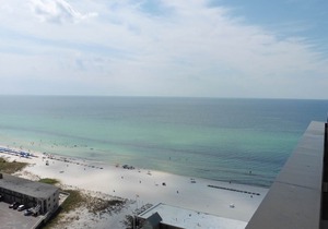 Best Price on the Beach Near Pier Park. BOOK YOUR VACATION NOW!