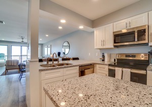 Brand New One Level direct beach front. No Crowds, Exceptional