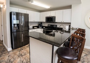 Calypso Towers! Ocean Front! ! Come Stay & Play! Walk to Pier Park!