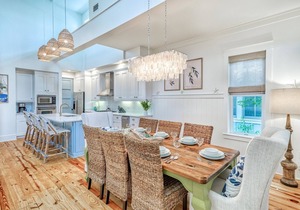 Charming 3BR, Pet-Friendly Cottage, Golf Cart, Bikes, 2 Blocks to Beach & WaterColor Amenities!