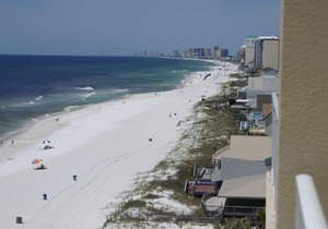 CHARMING BEACHFRONT 1BR/2BA LOW FLOOR AMAZING VIEWS & SUNSETS!