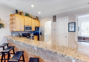 Charming beach escape w/a shared pool, free WiFi, washer/dryer, & central A/C