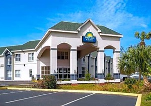 Days Inn by Wyndham Panama City