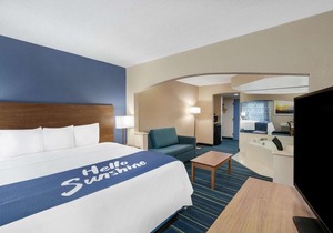 Days Inn by Wyndham Panama City