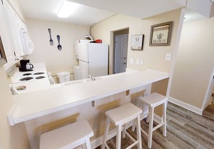 Dog Friendly, New beds, Master bedroom on Gulf Free Golf and Activities Daily
