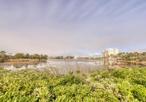 Downtown Carillon 4-302