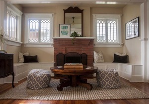 Downtown Living! Classic Florida Bungalow in the Heart of it All!