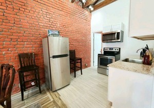 Downtown New Orleans Penthouse - 2 Min Walk to French Quarter - 4A