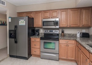 E1706 Gulf Front View, 3 Pools, Gated Condo