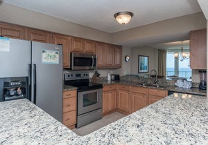 E1706 Gulf Front View, 3 Pools, Gated Condo