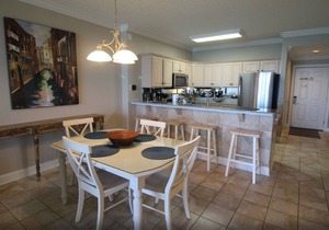 Emerald Isle 1006 - Front row beach chair service included! Affordable rates!