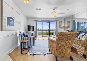 Emerald Shores #1001 Condo