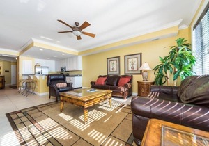 EN SOLEIL THREE BEDROOM! BEAUTIFUL UNIT!