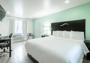 Everglades City Motel - King Hotel Room