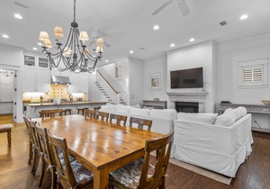 Fall Stays Available! Lake District Home. Near Frog Pool & Camp WaterColor. Bike to Beach!