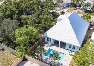 Five O'clock Somewhere... 4BR/3.5 BA with Private Pool. PCB West End. Sleeps 14