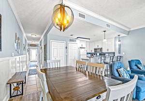 Fourth Floor Condo with Shared Pool, Ocean View, High-Speed WiFi, & Washer/Dryer