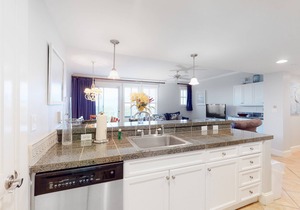 Grand resort condo with golf course, ocean views & luxe amenities
