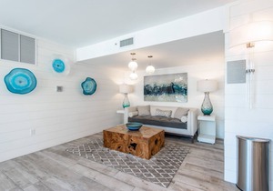 Gulf Front Condo! Shared Pool! large gulf-front balcony with stunning views!