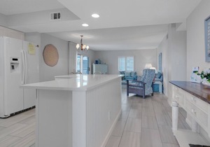 Gulf-front in Seacrest - Pool & Tennis - Sleeps 6 + Free Attraction Tickets!