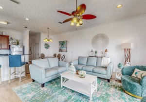 Gulf-view condo with beach across the street, balcony, AC, washer/dryer, & WiFi