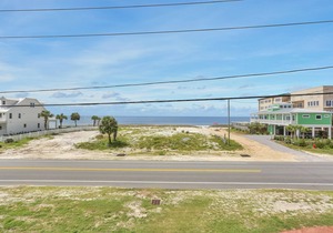 Gulf View, Mexico Beach Condo, Community Pool, Hot Tub, and Sauna ~ Summerhouse