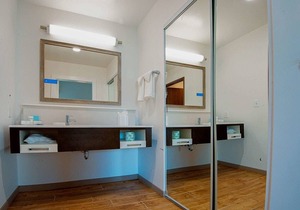 Hampton Inn & Suites Mary Esther-Fort Walton Beach 1 King Studio Suite Hearing Accessible