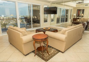 Harbor Landing 902B