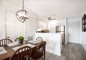 Hidden Gem of the sea! 2 bedroom 1 bath Across the street from the beach!