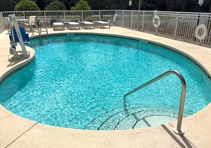 Holiday Inn Express Defuniak Springs, an IHG Hotel