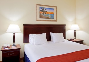 Holiday Inn Express Hotel & Suites Panama City-Tyndall, an Ihg Hotel