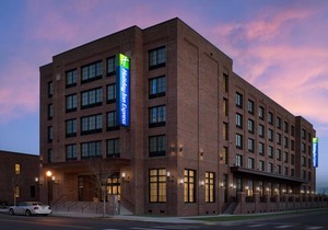 Holiday Inn Express Pensacola Downtown