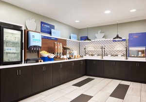 Holiday Inn Express Hotel & Suites Panama City-Tyndall, an IHG Hotel