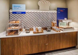 Holiday Inn Express Hotel & Suites Panama City-Tyndall, an IHG Hotel