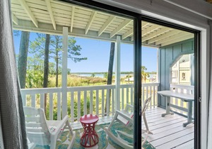 Islandia 318 Waterfront with Boat Ramp, Pool, and Fishing Dock