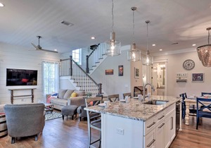 Large, Modern Santa Rosa Home - Walk to Beach!