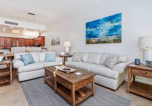 Large Newly Furnished 3 bedroom! Sleeps up To 8!