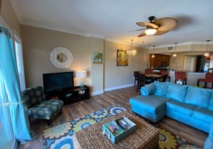 Located across the street from the emerald green water of the Gulf of Mexico!
