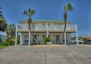 Luxurious 6 BR Beachfront Villa