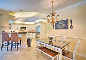 Marco Island Home w/Pool & Lanai < 1 Mi To Beach