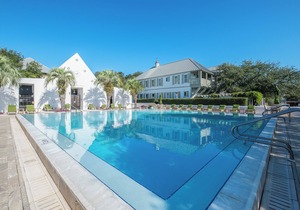 Moreland Carriage House - Close to Beach & Playground! Free Bikes/Fitness/Tennis