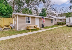 Myrtle Grove Cottage- Casita #1