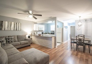Oak Shores 165 1BD/Ground Floor Unit
