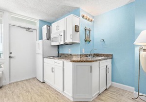 Ocean Jewel 219, 1 Bedroom, Ocean View, 2nd Floor, Pool, Sleeps 6