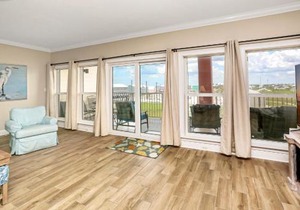 Paradise Shores 303 by Pristine Properties Vacation Rentals