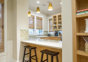 Park District! 2-5 Blocks from the Beach! Outdoor Grill! Sonos Sound System!