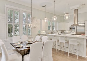 Park District Paradise: Bikes, Golf Cart, WaterColor Beach Club Access, and Luxury Living.