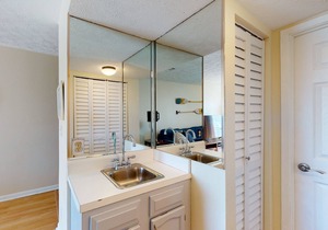 Peaceful Coastal Getaway Near the Beach W/ Full Kitchen, Private Patio & WiFi!