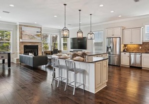 Pet Friendly 30A Rental w/ Large Fenced In Yard & Screened in Porch + Huge Pool!