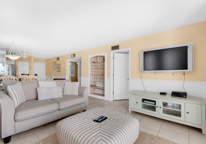 🌊Private Beach~Harbor & Pool Views~Walk2Beach~2BR Dolphin Point 406C